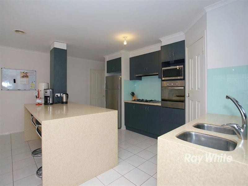 8 Webster Court, Carrum Downs VIC 3201