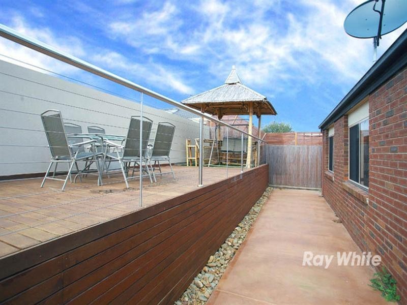 8 Webster Court, Carrum Downs VIC 3201