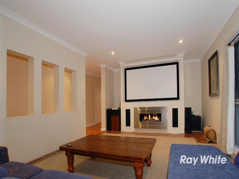 5 Crenada Close, Langwarrin VIC 3910