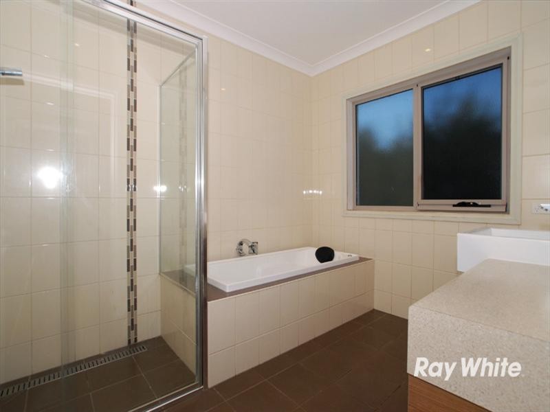 5 Crenada Close, Langwarrin VIC 3910