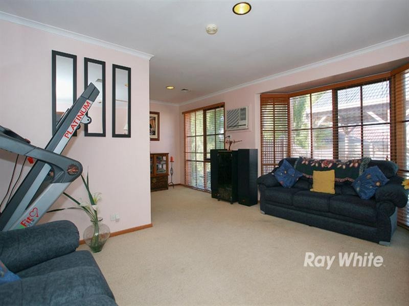5 Lang Road, Langwarrin VIC 3910