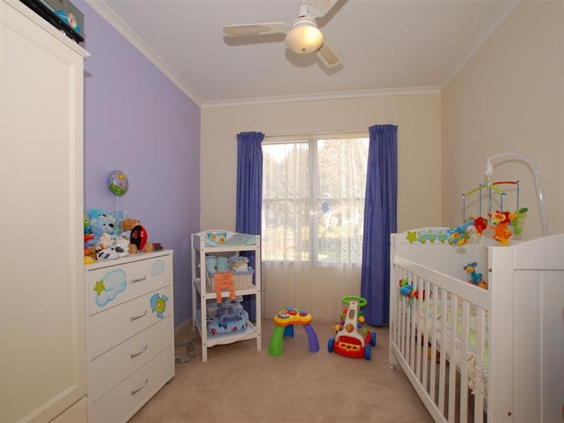 18 Lindsay Street, Frankston North VIC 3200