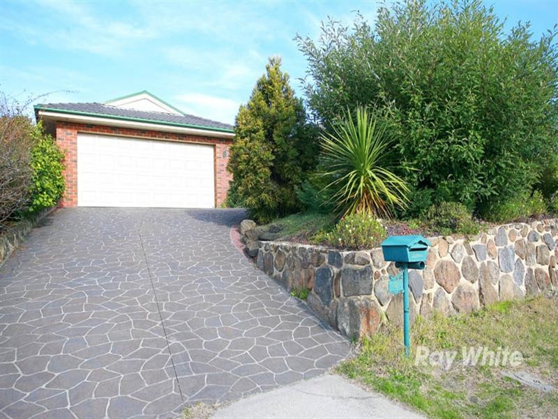 8 Bottlebrush Court, Langwarrin VIC 3910