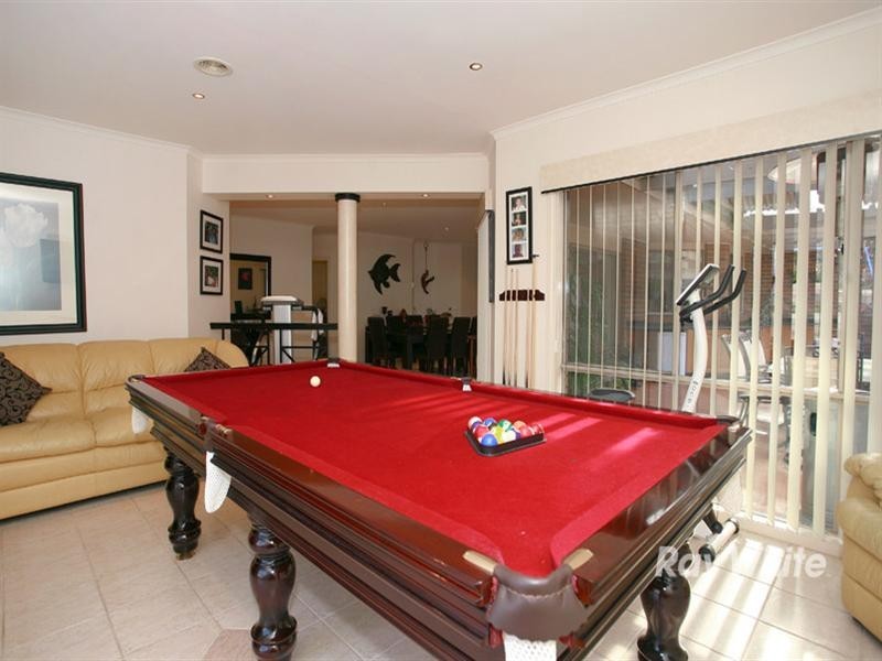 8 Bottlebrush Court, Langwarrin VIC 3910