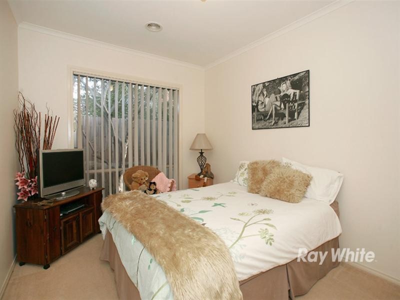 8 Bottlebrush Court, Langwarrin VIC 3910