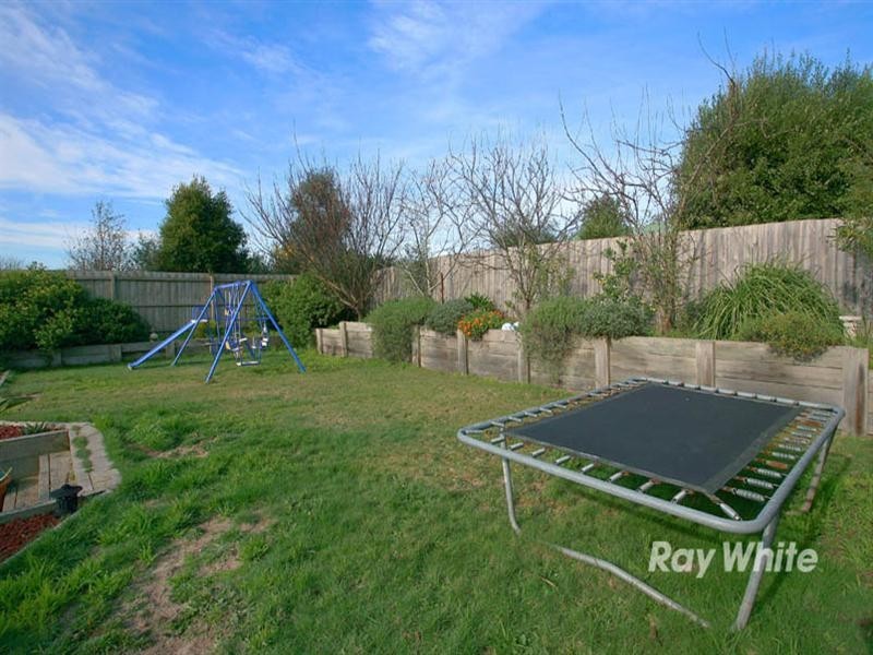 8 Bottlebrush Court, Langwarrin VIC 3910