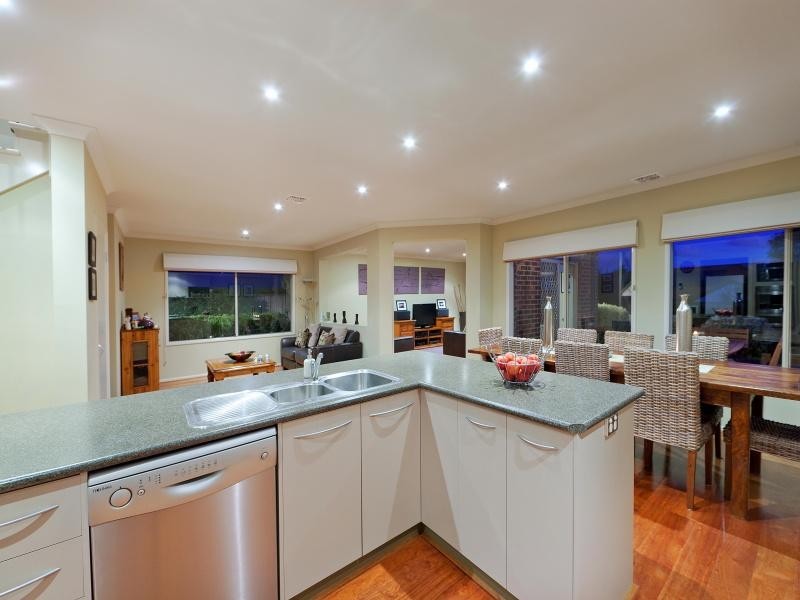 63 Apple Berry Avenue, Langwarrin VIC 3910