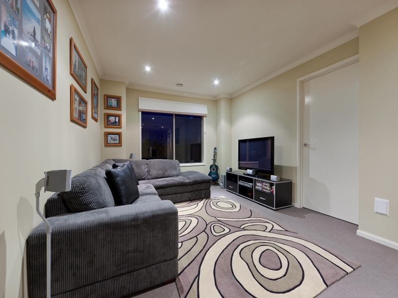 63 Apple Berry Avenue, Langwarrin VIC 3910