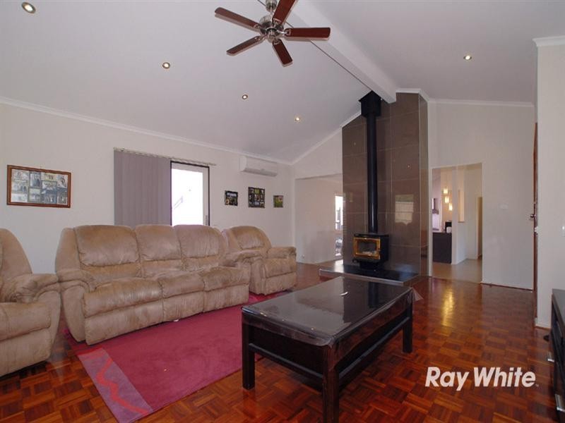 42 Maria Drive, Langwarrin VIC 3910