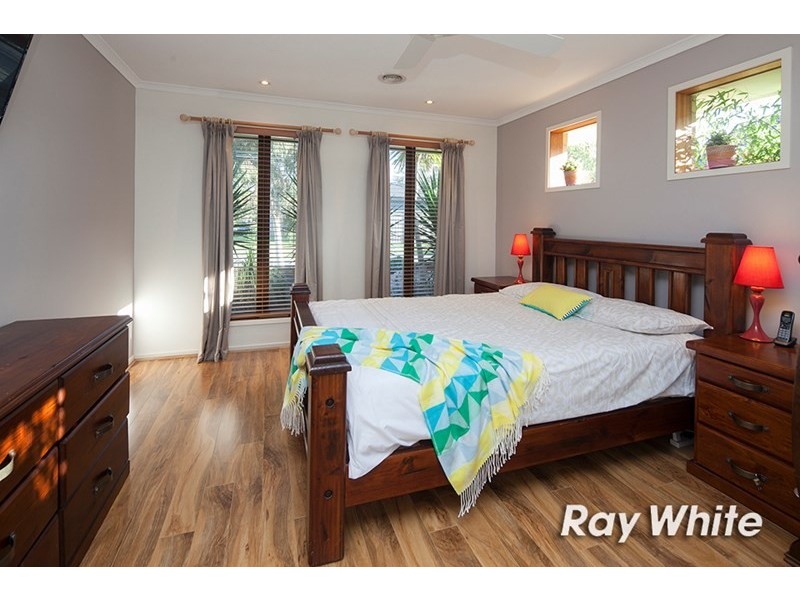 33 Trentham Way, Langwarrin VIC 3910