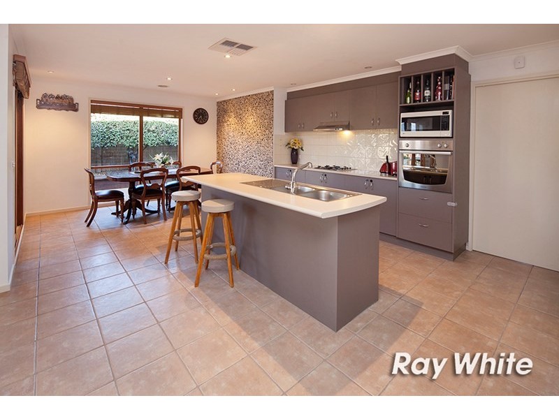 33 Trentham Way, Langwarrin VIC 3910