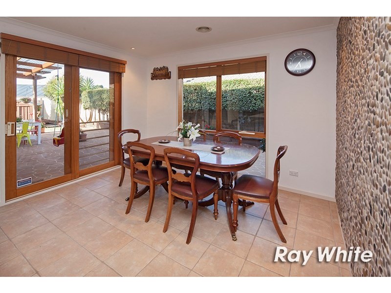 33 Trentham Way, Langwarrin VIC 3910