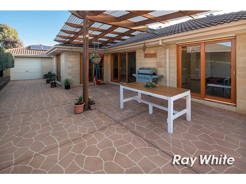 33 Trentham Way, Langwarrin VIC 3910