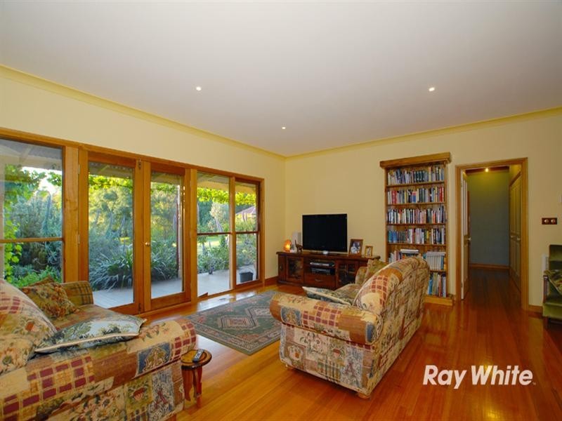 33 Leisureland Drive, Langwarrin VIC 3910