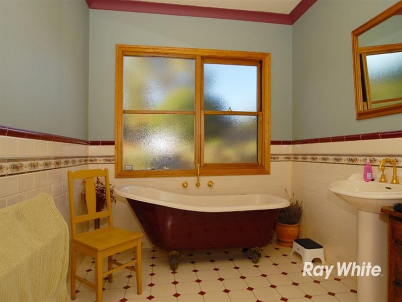 33 Leisureland Drive, Langwarrin VIC 3910