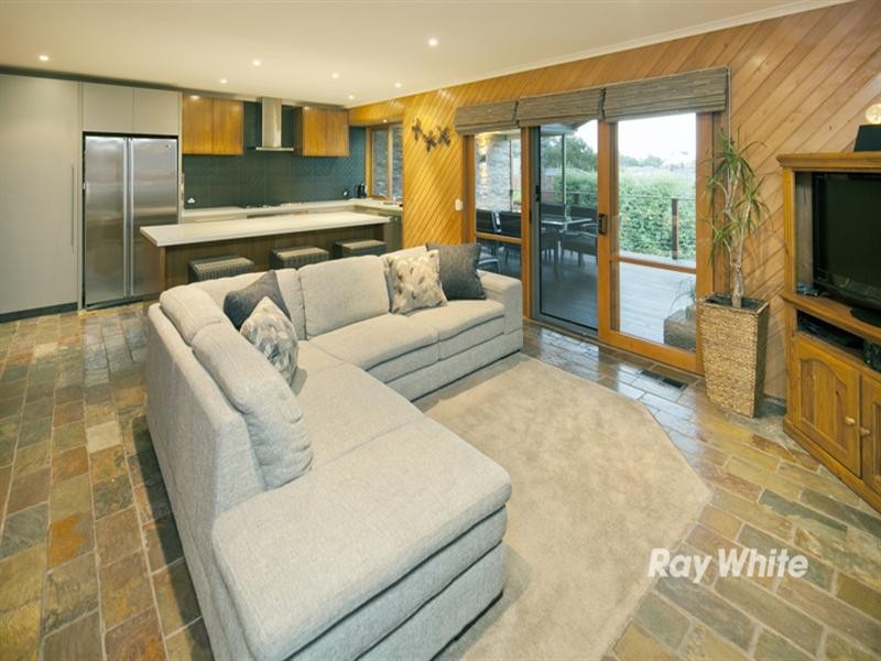 2 Airlie Court, Langwarrin VIC 3910