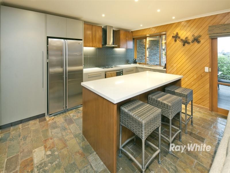 2 Airlie Court, Langwarrin VIC 3910