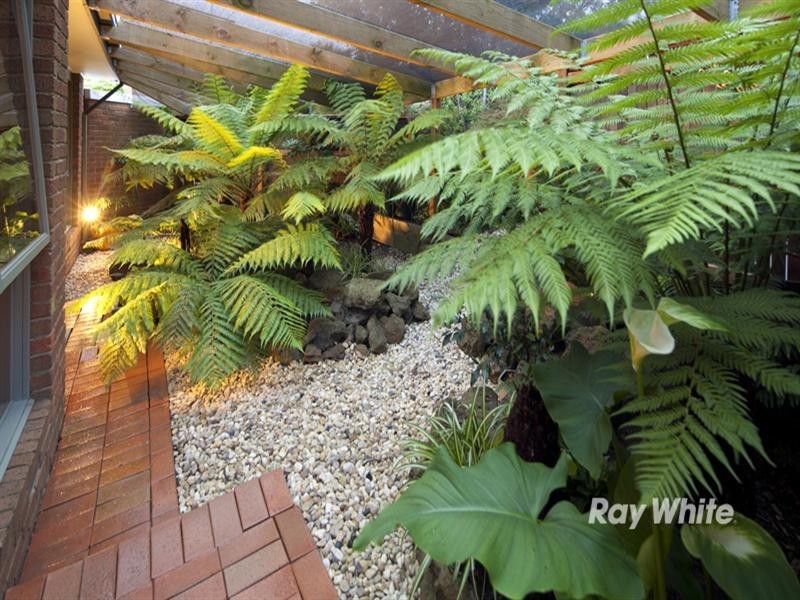 2 Airlie Court, Langwarrin VIC 3910