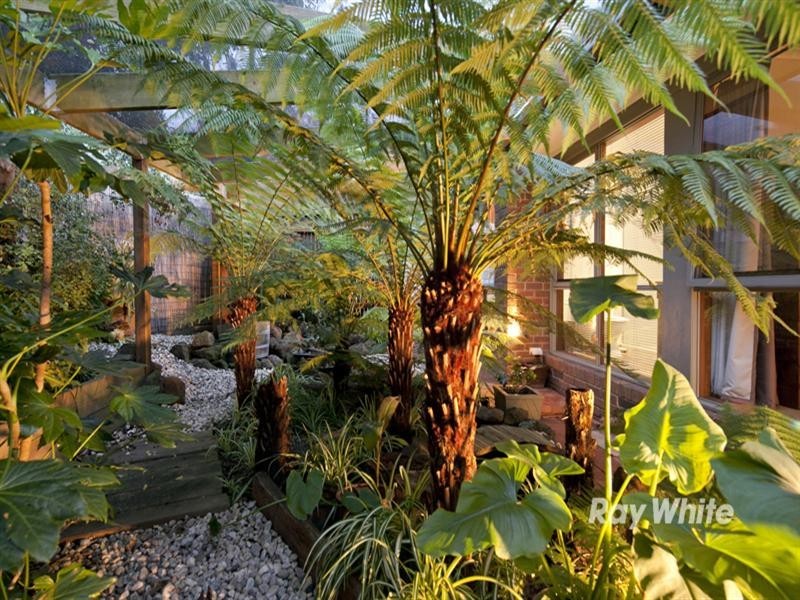 2 Airlie Court, Langwarrin VIC 3910