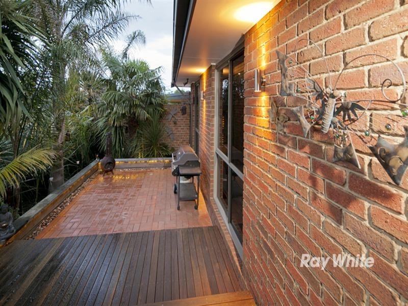 2 Airlie Court, Langwarrin VIC 3910