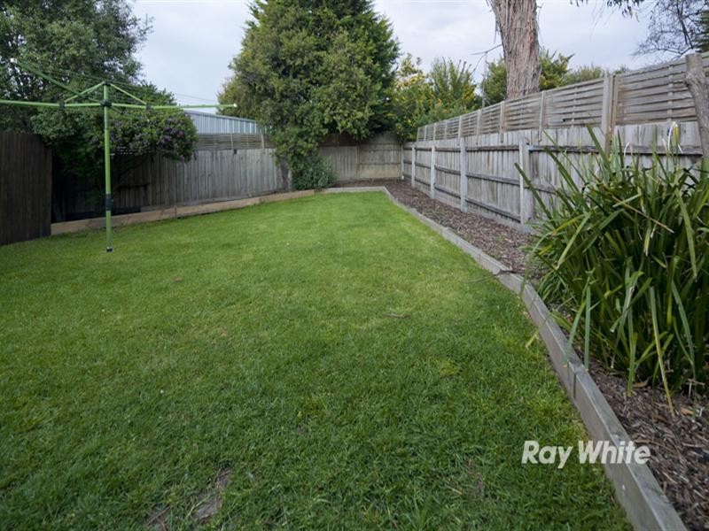 2 Airlie Court, Langwarrin VIC 3910