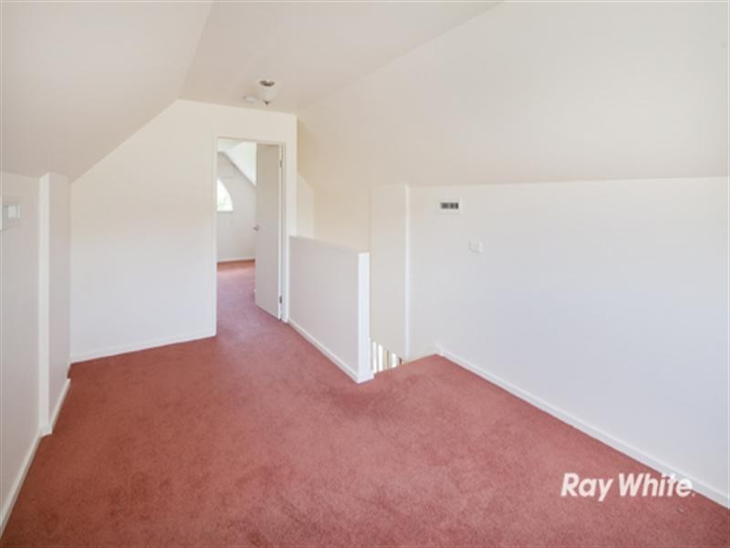 1/18 Malcolm Road, Langwarrin VIC 3910