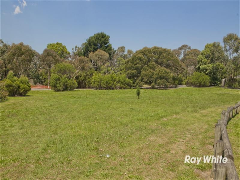 1/18 Malcolm Road, Langwarrin VIC 3910