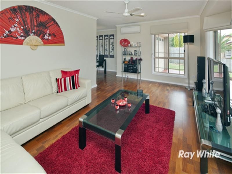 4 Watkins Place, Langwarrin VIC 3910