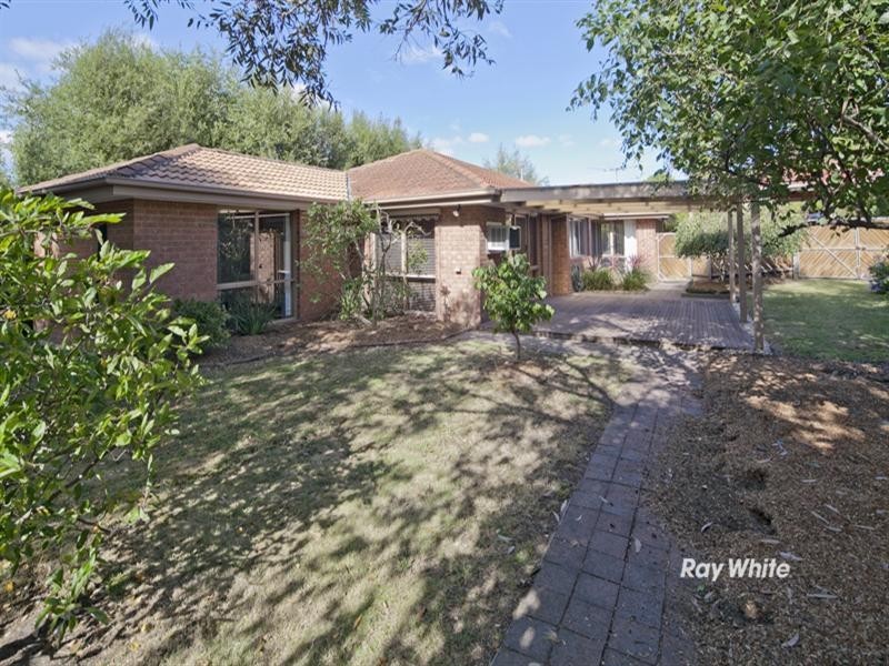 32 Wahgunyah Crescent, Langwarrin VIC 3910