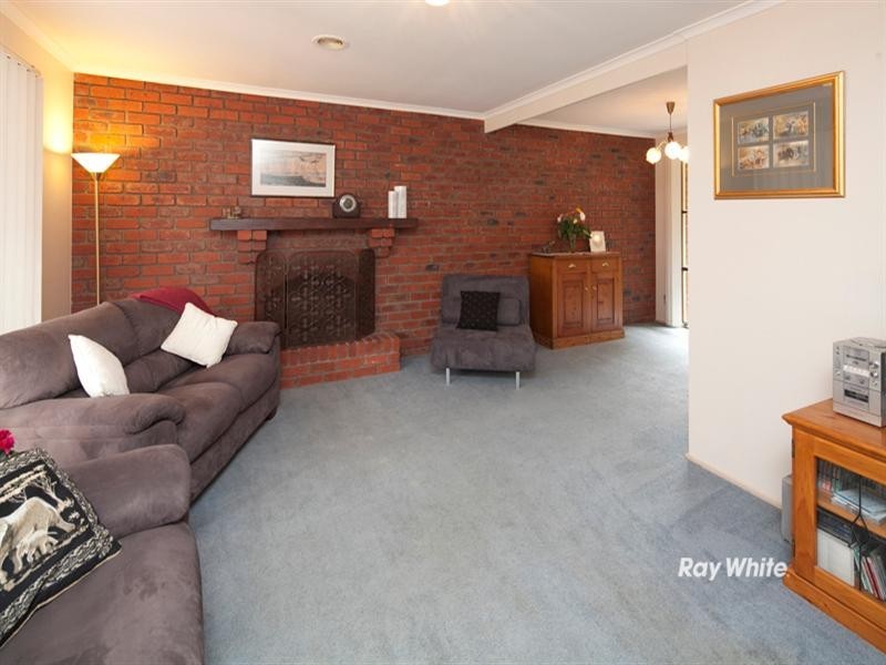 34 Melaleuca Crescent, Langwarrin VIC 3910