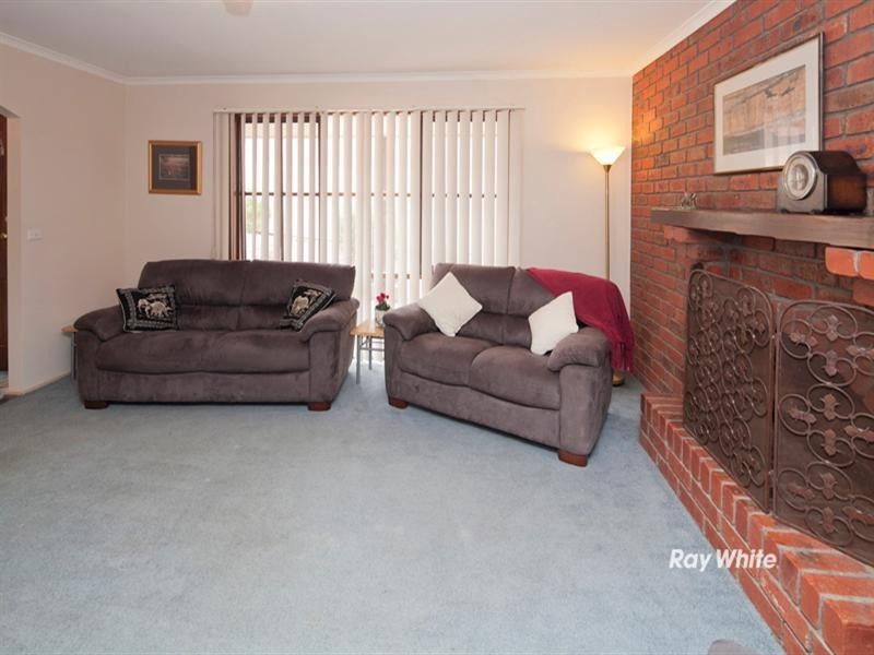 34 Melaleuca Crescent, Langwarrin VIC 3910