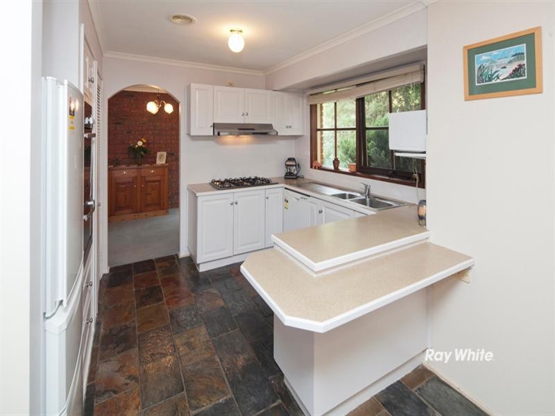 34 Melaleuca Crescent, Langwarrin VIC 3910