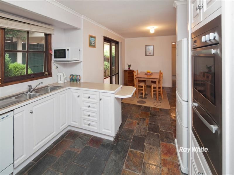 34 Melaleuca Crescent, Langwarrin VIC 3910