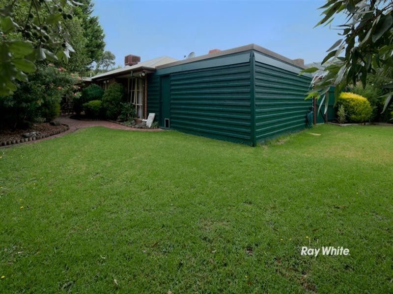 34 Melaleuca Crescent, Langwarrin VIC 3910