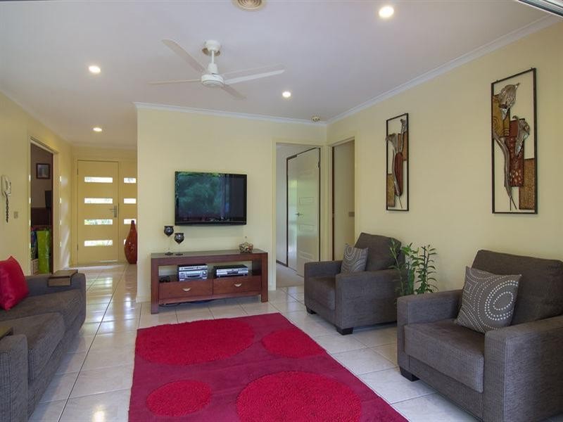 1 Stratford Close, Somerville VIC 3912