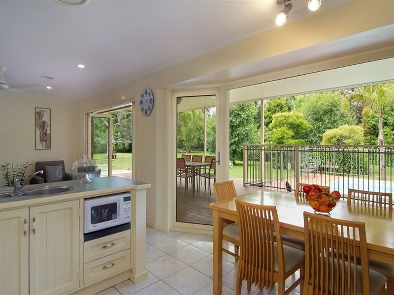 1 Stratford Close, Somerville VIC 3912