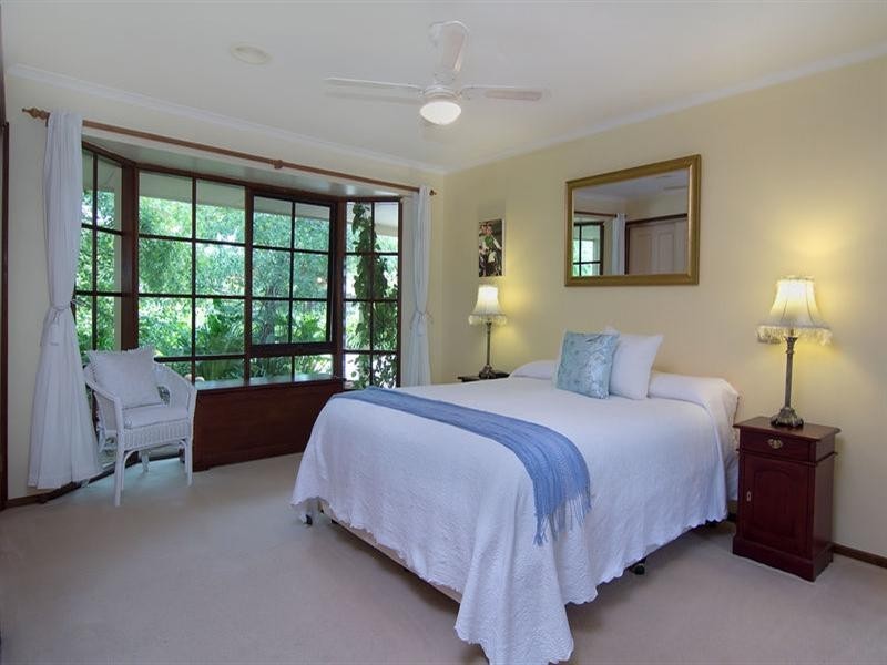 1 Stratford Close, Somerville VIC 3912