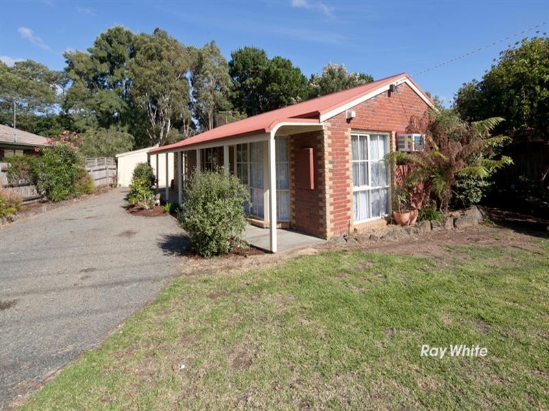 84 Clarendon Drive, Somerville VIC 3912