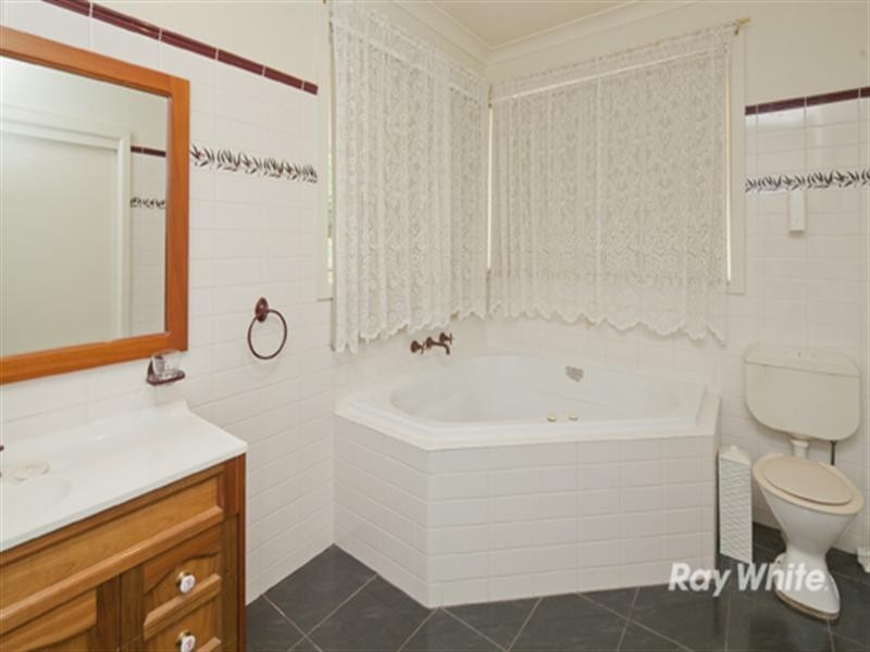 4 Bushbury Court, Somerville VIC 3912