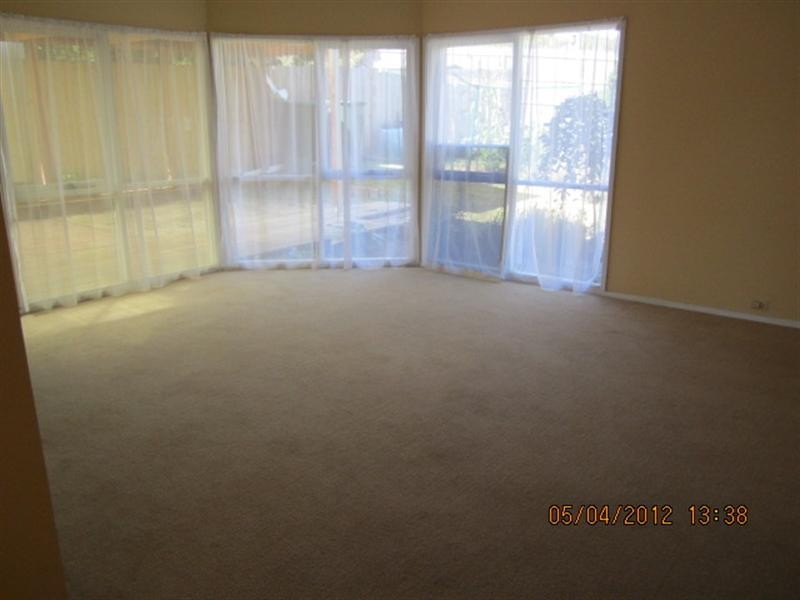 4 Greenacres Court, Langwarrin VIC 3910