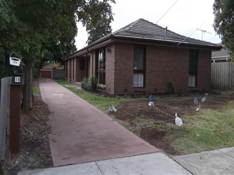 19 Hadley Street, Seaford VIC 3198