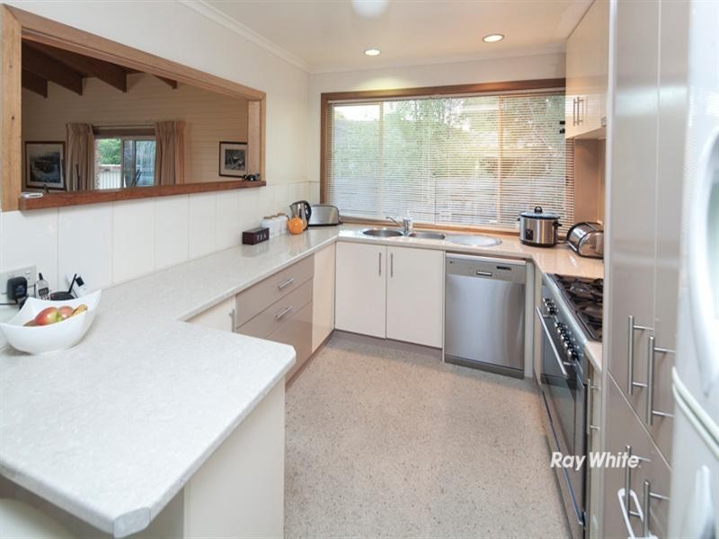 2 Eric Court, Langwarrin VIC 3910