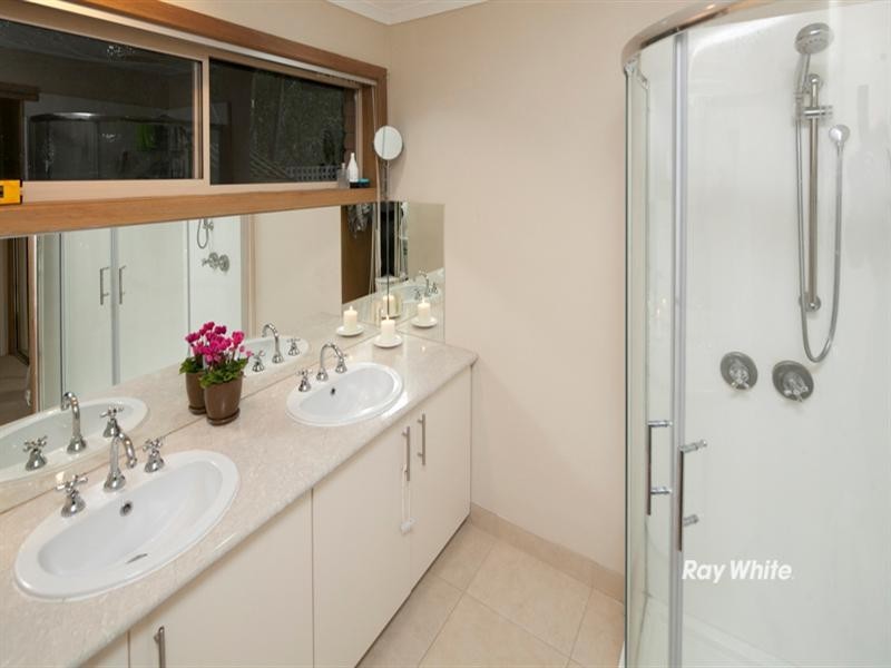 2 Eric Court, Langwarrin VIC 3910