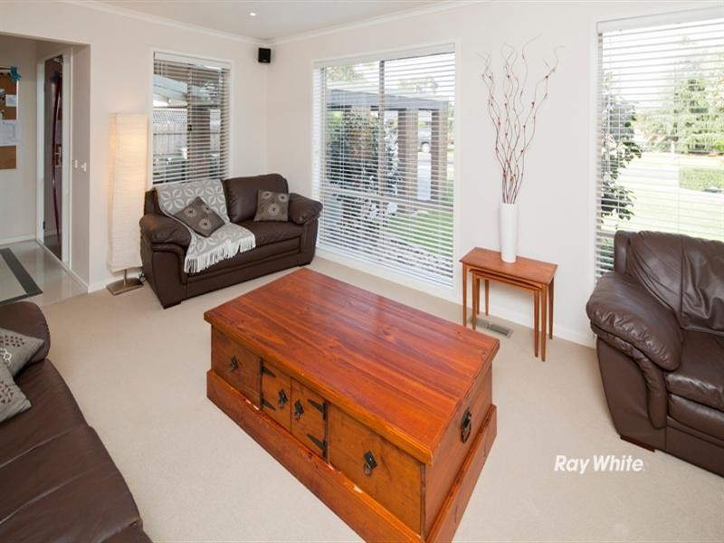 13 Orchard Court, Somerville VIC 3912