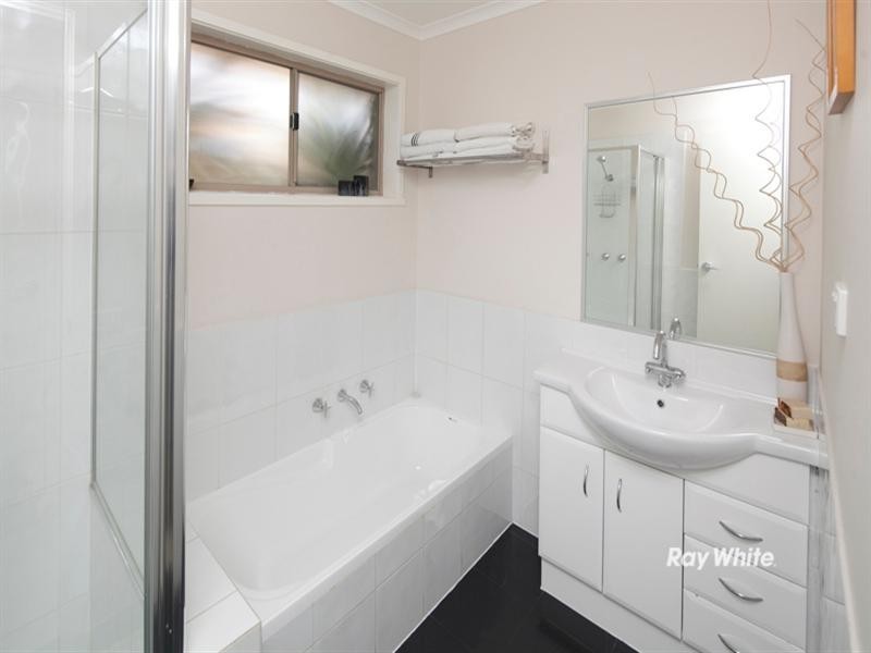 13 Orchard Court, Somerville VIC 3912