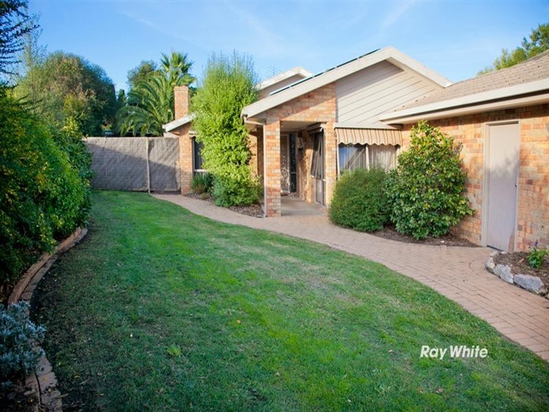9 Elaine Court, Somerville VIC 3912