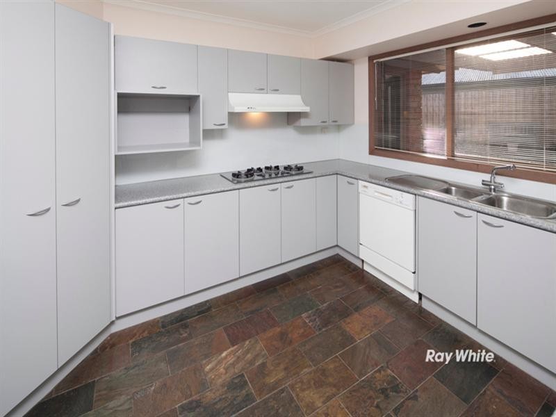 9 Elaine Court, Somerville VIC 3912