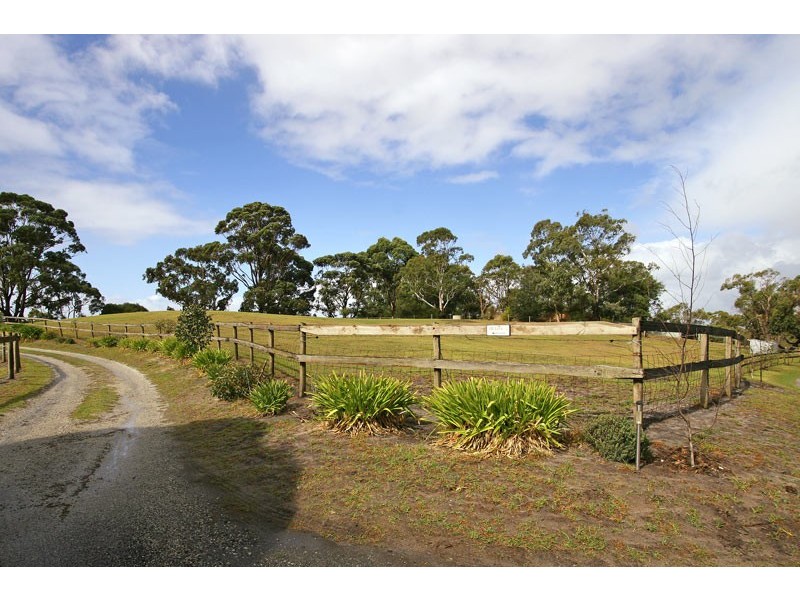 880 North Road, Pearcedale VIC 3912