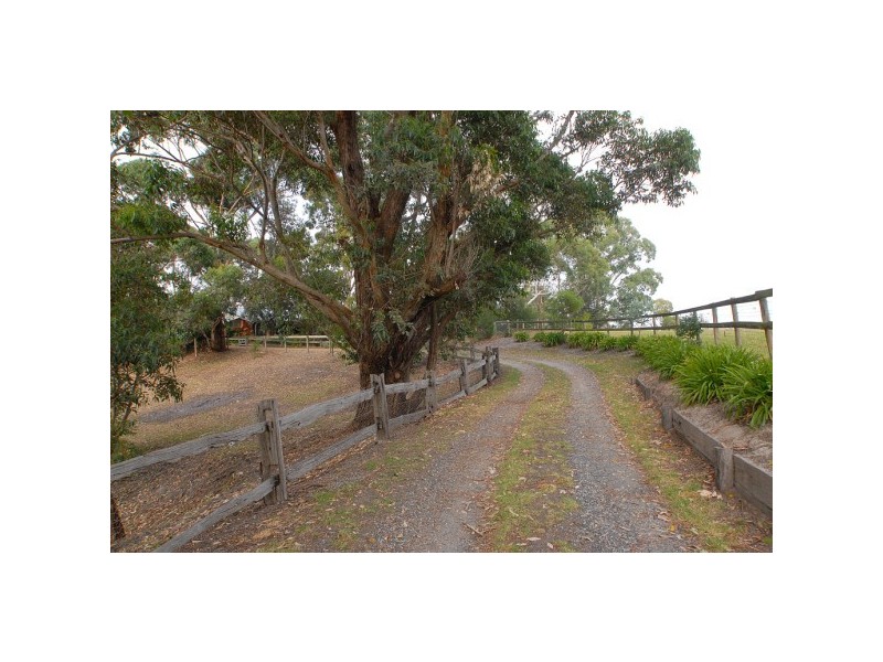880 North Road, Pearcedale VIC 3912