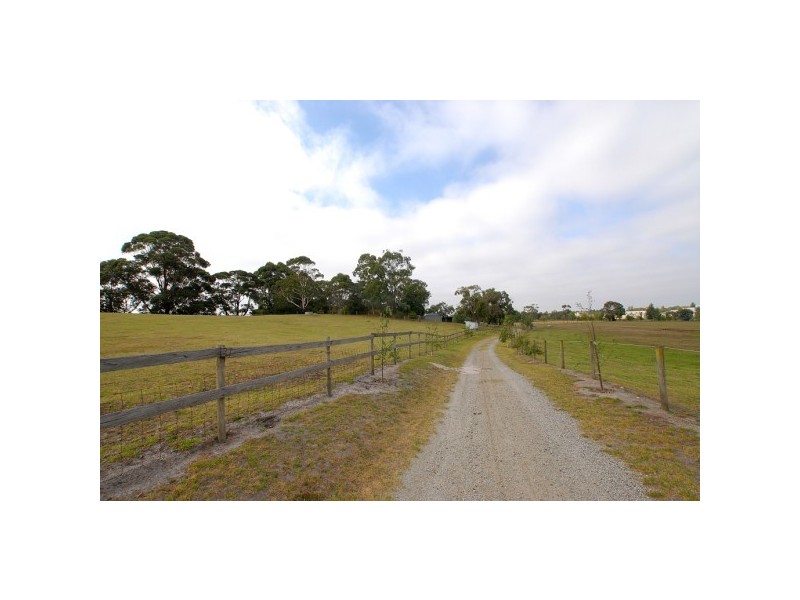 880 North Road, Pearcedale VIC 3912